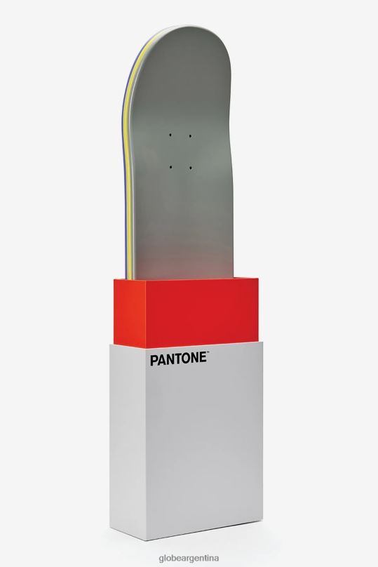 caja color pantone del año conjunto 2021-2022 Globe Brand patinetas 4HL02Y217