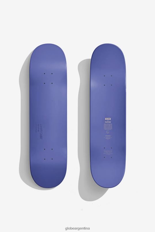 caja color pantone del año conjunto 2021-2022 Globe Brand patinetas 4HL02Y217